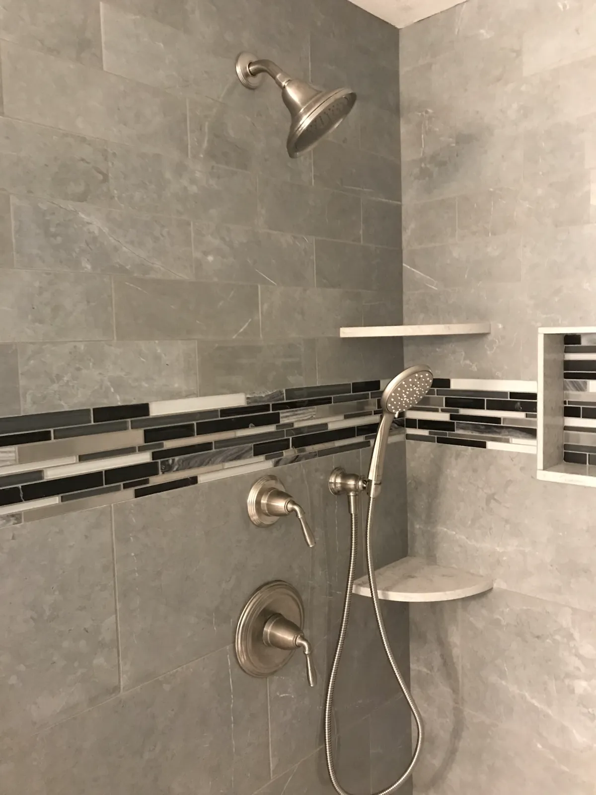Shower installation